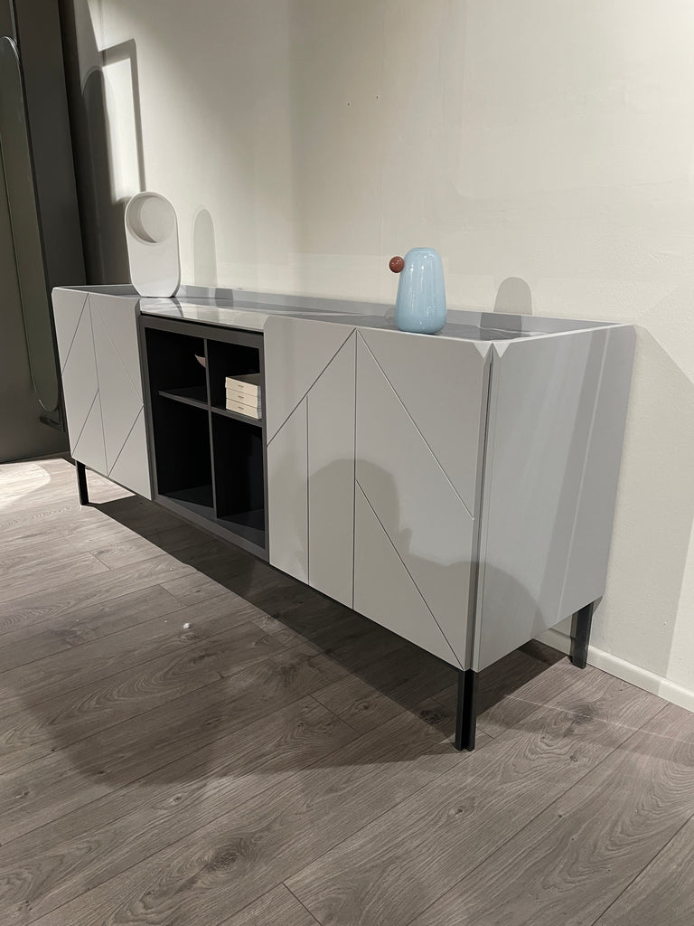 PICA SIDEBOARD