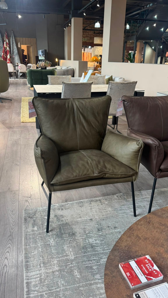 ROMEO ARMCHAIR