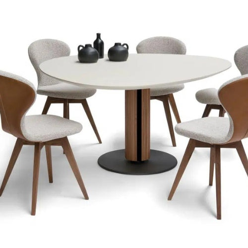 Staal Dining Table