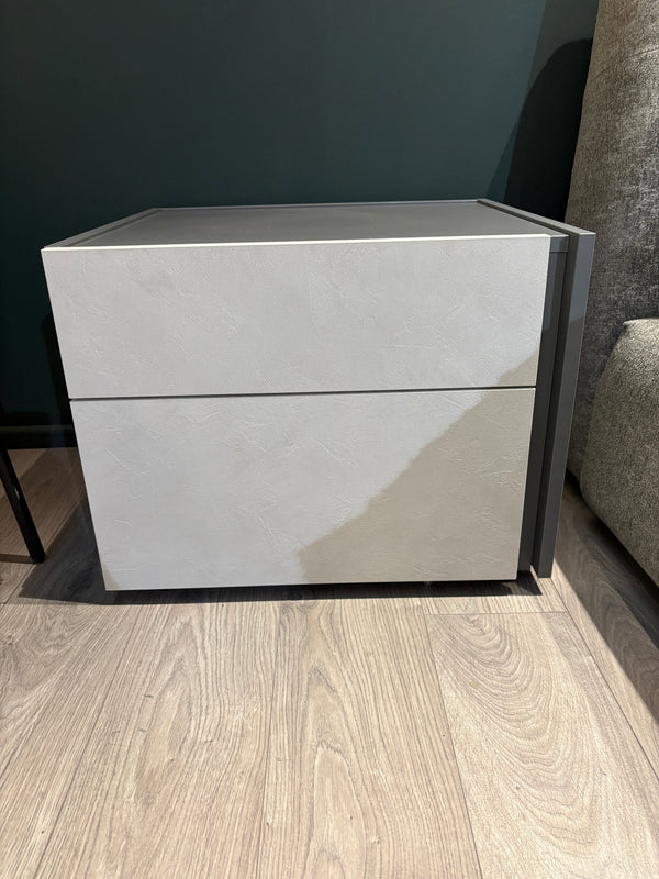 ALF DAFRE DADO BEDSIDE CABINETS X2