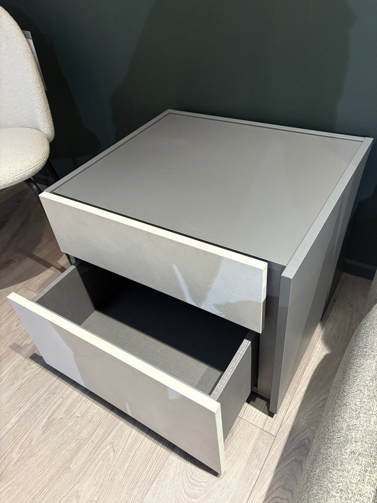 ALF DAFRE DADO BEDSIDE CABINETS X2