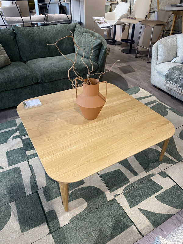 CASUAL SQUARE OAK COFFEE TABLE