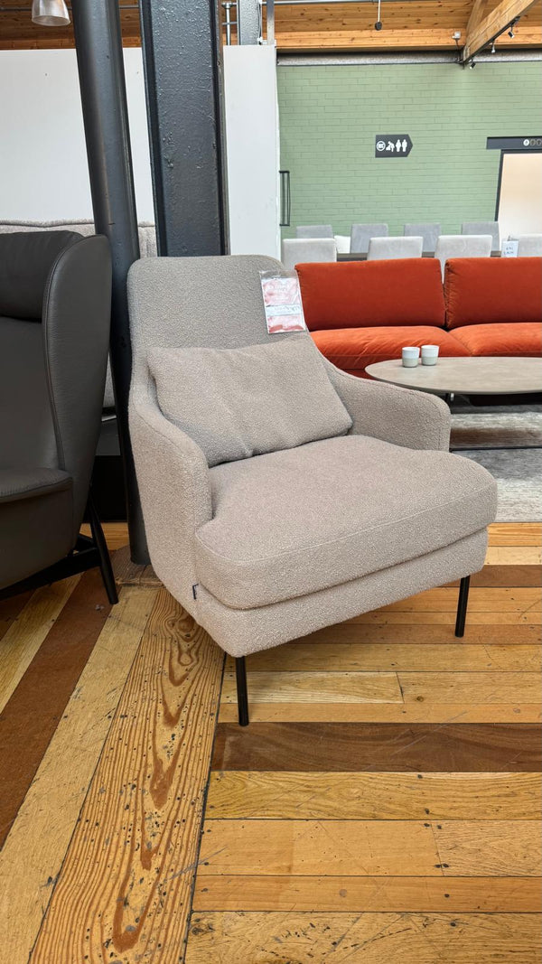 ALSKAR ARMCHAIR