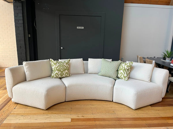ZARAGOZA CURVED SOFA